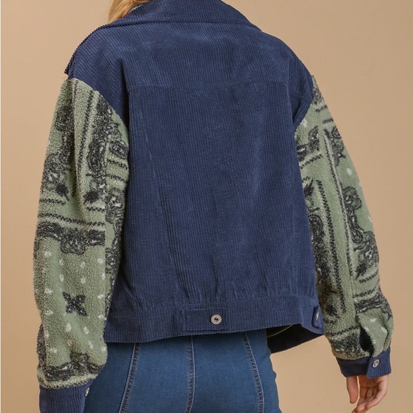 Stylish Blue and Green Women's Jacket - Picture 4 of 4